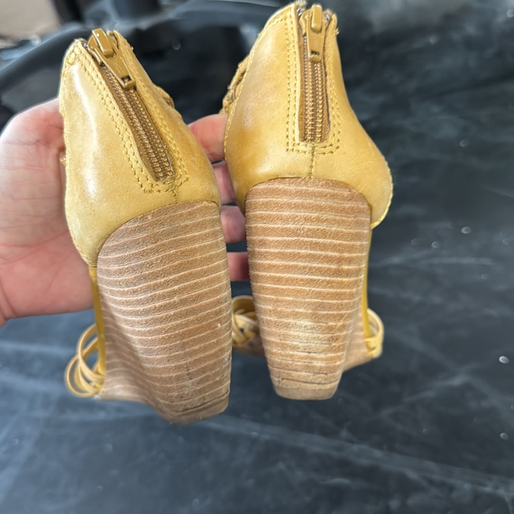 Seychelles vintage yellow wedge - Picture 7 of 9